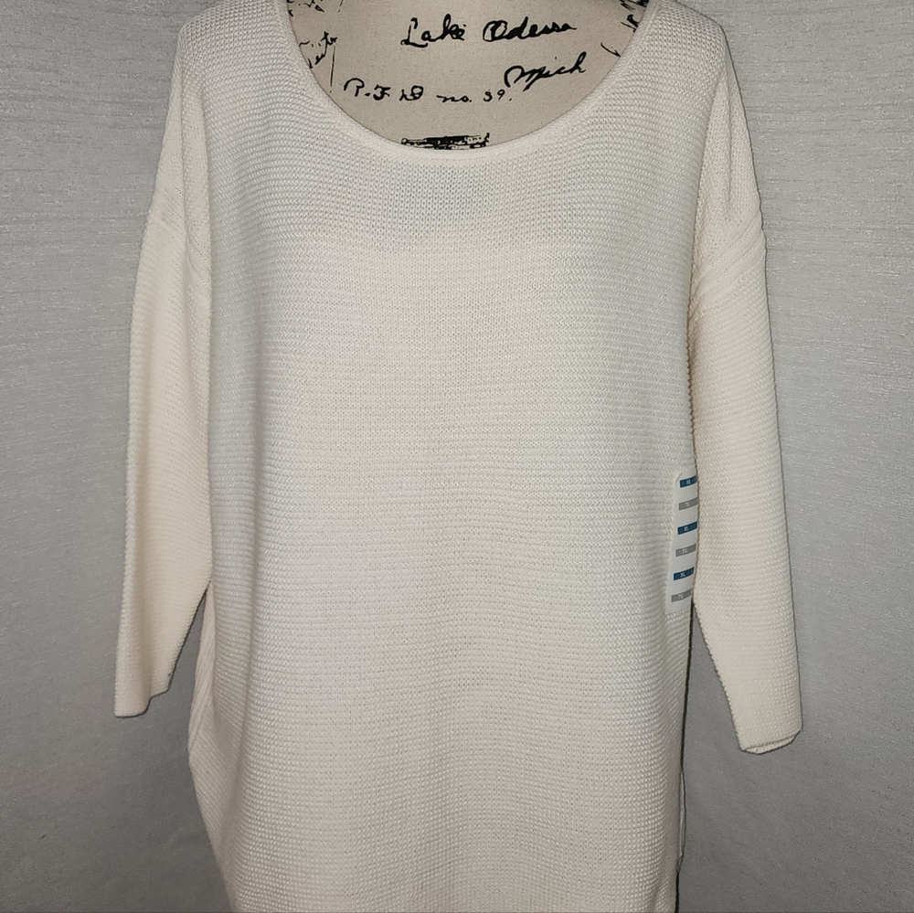 Old Navy Sweater